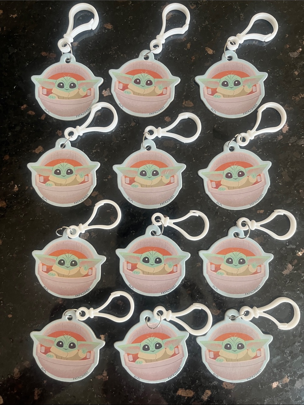 12 Stars Wars Grogu (Baby Yoda) Kids Keychain Bag Charm Party Favors